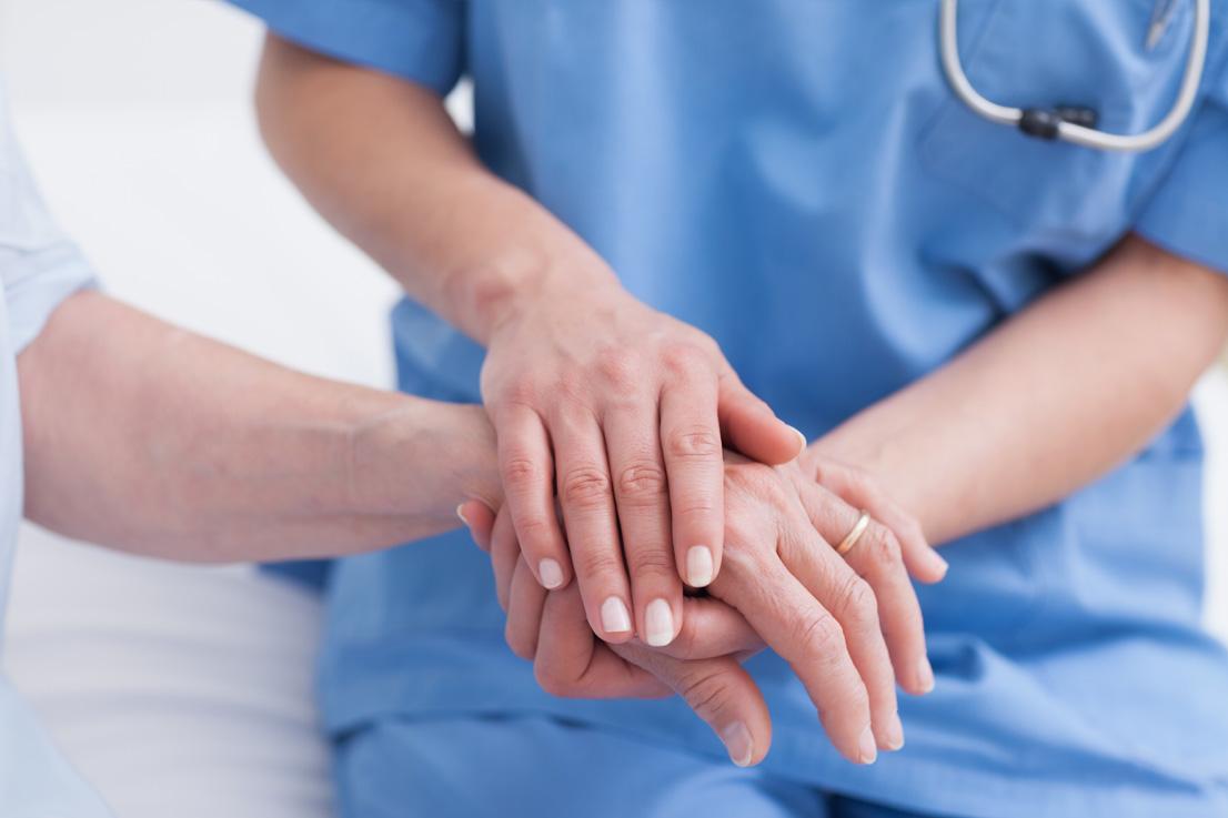 Antibacterial cleaning wipes for the care sector